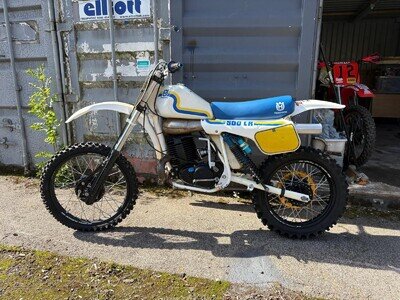 classic twin shock motocross