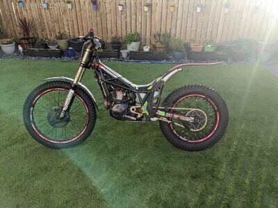 2019 Vertigo Vertical 250 cc Trials Bike 2 stroke road reg 2019 Vertigo Vertical 250 cc Trials Bike 2 stroke road reg