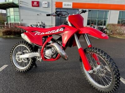 GASGAS MC 350F 2024 LAST BIKE IN STOCK ONLY £7,250 SAVE £2,199 GASGAS MC 350F 2024 LAST BIKE IN STOCK ONLY £7,250 SAVE £2,199