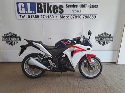 Honda CBR250 R 12 MONTHS WARRANTY Honda CBR250 R 12 MONTHS WARRANTY