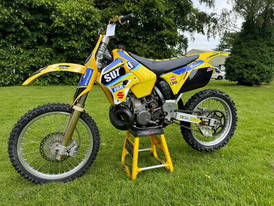 VERY NICE 1996 SUZUKI RM250 MOTOCROSS BIKE GET ON AND GO SUPER EVO MX TWO STROKE VERY NICE 1996 SUZUKI RM250 MOTOCROSS BIKE GET ON AND GO SUPER EVO MX TWO STROKE