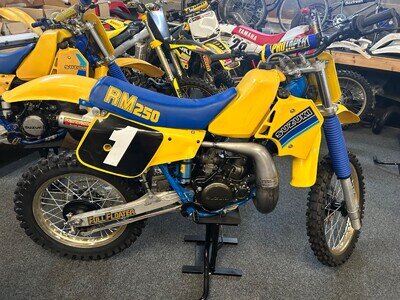 SUZUKI RM 250 evo/classic !! SUZUKI RM 250 evo/classic !!