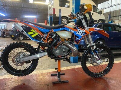 KTM 200 EXC has MOT till August 2026 , Is In Very Good Condition