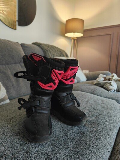 Fly Racing Youth Motocross Boots UK2 Kids Child MX