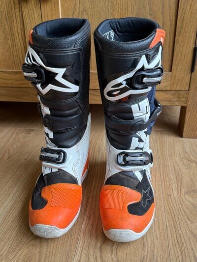 Alpinestar Tech 7s Youth Motocross Boots Black/White/Orange size EU 39 - US 6