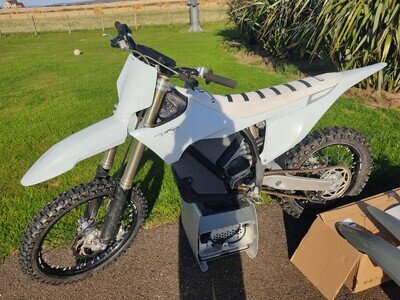 2024 STARK Varg 80hp only 25 hours