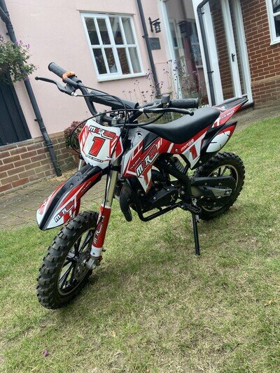 MXR 50cc Kids Dirt Bike Off Road Motorbike FunBikes Petrol Engine MXR 50cc Kids Dirt Bike Off Road Motorbike FunBikes Petrol Engine
