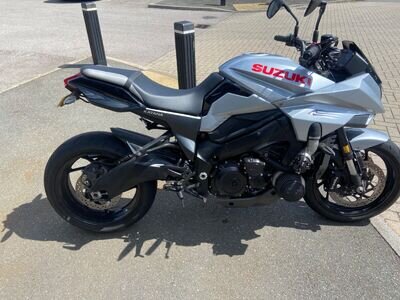 Suzuki GSX1000 Katana Turbo 2020. 250hp. Not Gsxr1000 turbo or Hayabusa Suzuki GSX1000 Katana Turbo 2020. 250hp. Not Gsxr1000 turbo or Hayabusa