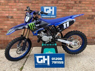2024 YAMAHA YZ85 BIG WHEEL - LESS THAN 5 HOURS USE - SOLD BY US NEW