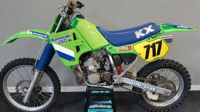 Kawasaki KX250 KX 250 1987 EVO - DIRT Wheelz UK 01633 497007 Kawasaki KX250 KX 250 1987 EVO - DIRT Wheelz UK 01633 497007