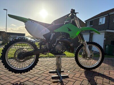 2006 Kawasaki Kx125 Well Maintained Bike With Lots Of Spares!