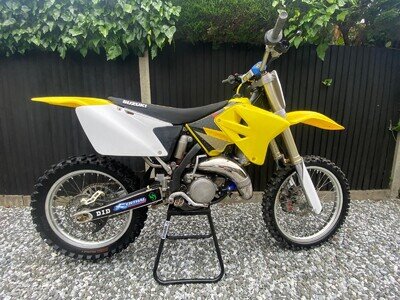 2008 K8 SUZUKI RM 125 MOTOCROSS BIKE