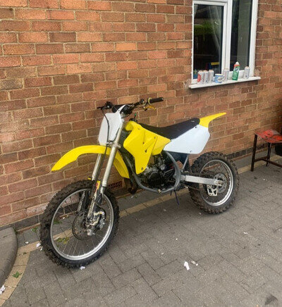 SUZUKI RM 85 2006 BIG WHEEL MOTOCROSS BIKE