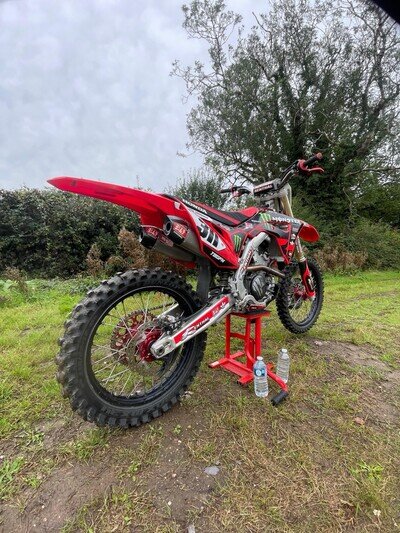 Selling my beloved CRF 250R 3200 Ono 👍