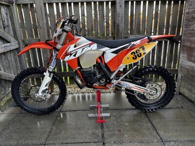 RARE - KTM EXC 200 - 2015 - Low Hours - Very Clean Bike