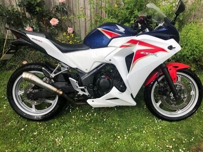 HONDA CBR250R 2011 A2 LICENCE COMPATIBLE IDEAL SPORTY COMMUTER HONDA CBR250R 2011 A2 LICENCE COMPATIBLE IDEAL SPORTY COMMUTER