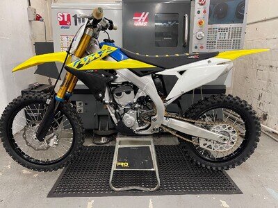 Suzuki RMZ 250 2022 Motocross Bike Ohlins