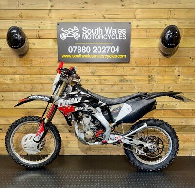 Honda CRF250X / 2008 model / low owners / MOT April 2026