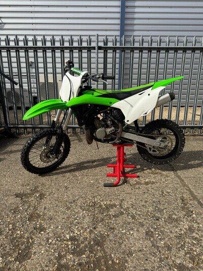 KAWASAKI KX 85 X2 (BARGAIN)