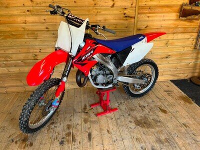 2005 Honda cr 125 2 stroke motocross bike nice clean bike