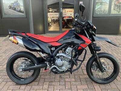 HONDA CRF 250 M 2014 - FMF PIPE-LOWER LINK-GIVI SPORTS-ENGINE BARS -LOTS MORE HONDA CRF 250 M 2014 - FMF PIPE-LOWER LINK-GIVI SPORTS-ENGINE BARS -LOTS MORE