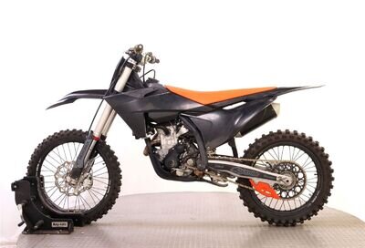 Lot#51492 2022 KTM 250 SX-F -SPARES/REPAIR (NON-STRUCTURAL) Lot#51492 2022 KTM 250 SX-F -SPARES/REPAIR (NON-STRUCTURAL)