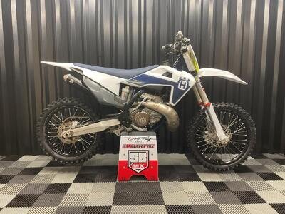 2022 HUSQVARANA TC 250 2 STROKE MOTO-X BIKE 2022 HUSQVARANA TC 250 2 STROKE MOTO-X BIKE