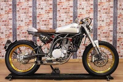 2018 CCM SPITFIRE CAFE RACER - ONLY 1.350 MILES! LIMITED NO. 45/250. IMMACULATE! 2018 CCM SPITFIRE CAFE RACER - ONLY 1.350 MILES! LIMITED NO. 45/250. IMMACULATE!
