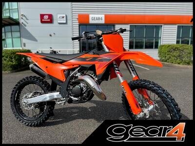 KTM 125 150 250 300 350 450 SX SXF 2025 RANGE IN STOCK FROM £8,999 KTM 125 150 250 300 350 450 SX SXF 2025 RANGE IN STOCK FROM £8,999