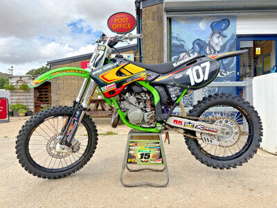 Kawasaki KX 125 1999 Pro Circuit Chevy Trucks MB Replica, mint original bike.