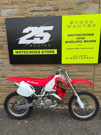 HONDA CR 500 2000 MODEL *MINT*. 25 RACING STORE