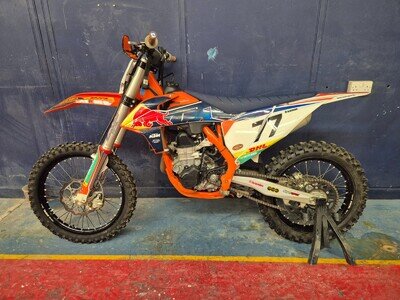 Ktm sxf 450 2022 model motocross bike