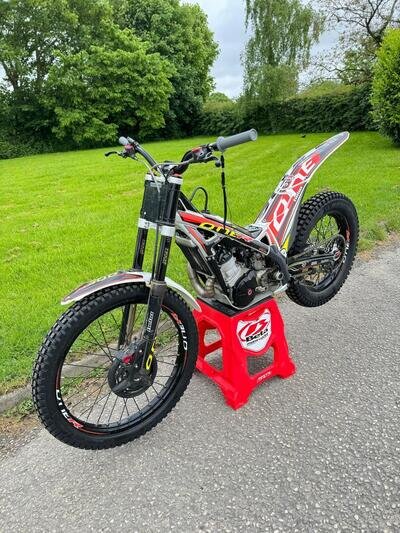 TRS ONE R 250 2T 2020 Model Trials Bike TRS ONE R 250 2T 2020 Model Trials Bike