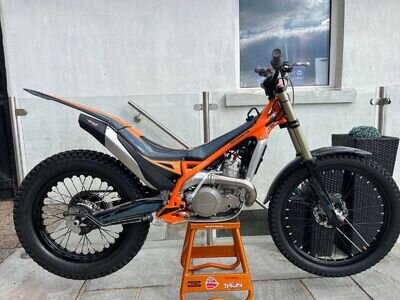 2023 Scorpa SCT 250cc Trials Bike **IMMACULATE CONDITION, INC FREE RAPTOR PEGS** 2023 Scorpa SCT 250cc Trials Bike **IMMACULATE CONDITION, INC FREE RAPTOR PEGS**