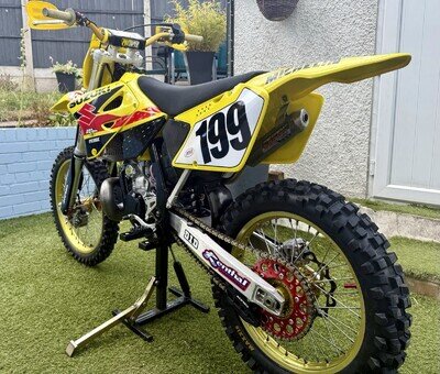 Suzuki RM250 2001