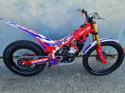 BETA EVO 250 FACTORY VERY CLEAN CONDITION BETA EVO 250 FACTORY VERY CLEAN CONDITION