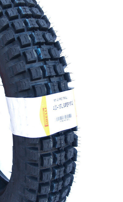 PIRELLI MT43 TRIALS BIKE TUBELESS OR TUBED REAR TYRE 4.00X18 NEW FRESH STOCK