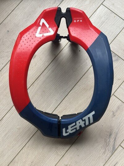 Leatt 5.5 MTB Motocross Neck Brace Blue/Red Very Light Use And NEVER CRASHED