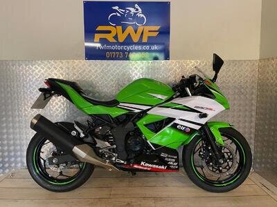 KAWASAKI 250 NINJA SPECIAL EDITION, 2016, 66 REG, EXCELLENT COND, ONLY 3,069 MLS KAWASAKI 250 NINJA SPECIAL EDITION, 2016, 66 REG, EXCELLENT COND, ONLY 3,069 MLS