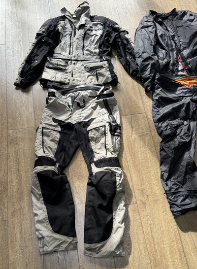 RST Pro Series Motorcycle Jacket XL & Trousers L Waterproof With CE Armour