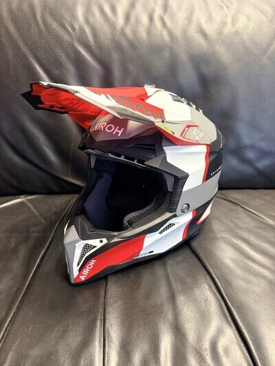 Airoh Aviator 3 Motocross Helmet – Size Large (L) – Worn Once