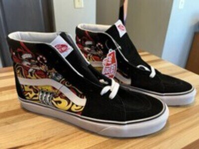 NEW Vans Men's Sk8-Hi Santa Flame Black White Suede Canvas Skate Shoes Men's 10
