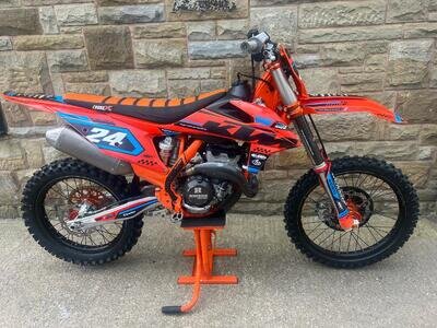KTM 250 SXF TROYLEE DESIGNS LTD 2021 MODEL KTM 250 SXF TROYLEE DESIGNS LTD 2021 MODEL