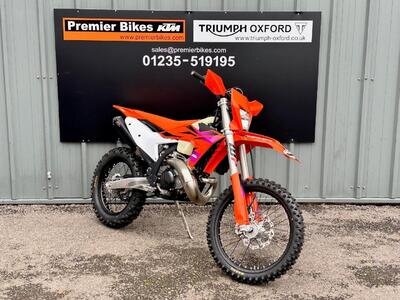 2024 KTM 250 EXC TBI Motorcycle 2024 KTM 250 EXC TBI Motorcycle
