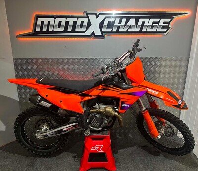 2024 KTM SXF 250.....76 HOURS.....SERVICED.....£4695.....MOTO X CHANGE