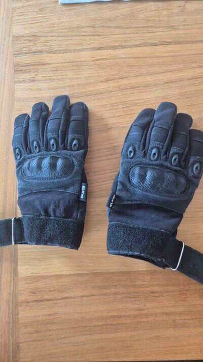 Islero Leather ALL Weather Windproof Waterproof Motorbike Motorcycle Gloves Carb