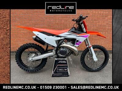 KTM 250 SX 2 STROKE MOTORCROSS BIKE 2024 MODEL READY TO ORDER KTM 250 SX 2 STROKE MOTORCROSS BIKE 2024 MODEL READY TO ORDER
