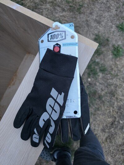 100% Brisker Enduro Gloves Black Size XL Brand New with Tags
