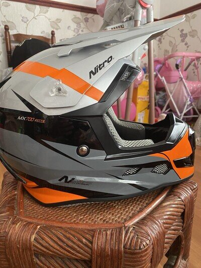 Motocross Helmet Nitro MX 700 Recoil Silver and Grey Size Large Enduro Off Road