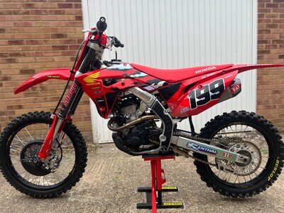 Honda CRF250 2021 SUPER LOW HOURS Great Condition Motocross Bike